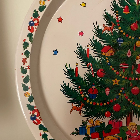 Vintage The Ullman Co. Holiday Christmas Tree Round Metal Serving Tray 13” - Picture 3 of 10
